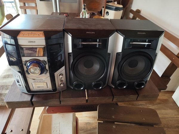 Equipo de Música Philips con USB
