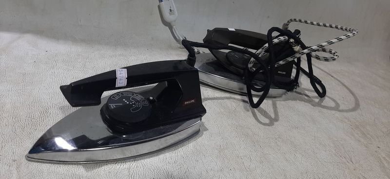 Plancha eléctrica Philips con cable y tabla de planchar - imagen 2