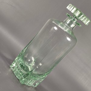 Botellón de Vidrio Verde con Tapa Labrada - imagen 7