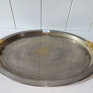 Bandeja Ovalada de Metal con Asas Doradas y Diseño de Uvas - imagen 2