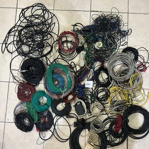 Lote de Cables Varios: Eléctricos, de Red y Adaptadores - imagen 7