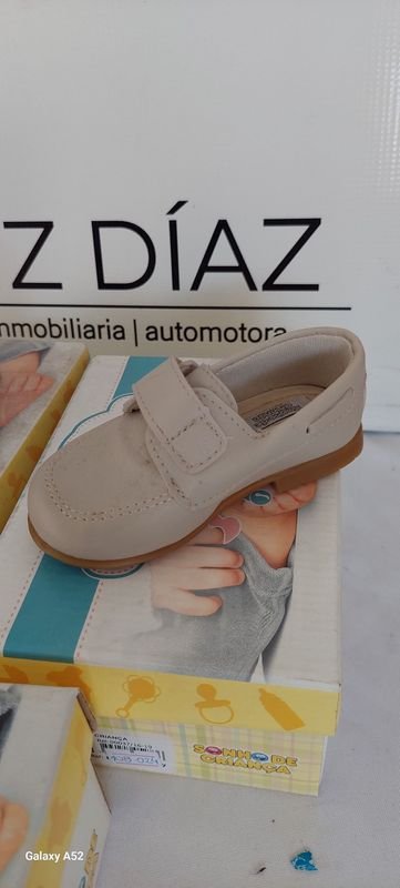 Zapatillas autografiadas de Z Diaz, tamaño 20 - imagen 4