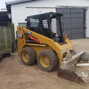 Lote anterior: Minicargador Caterpillar 226B3 con Pala Frontal