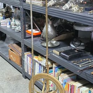 Antiguo Torno de Dentista a Pedal de Hierro Fundido Dorado - imagen 6