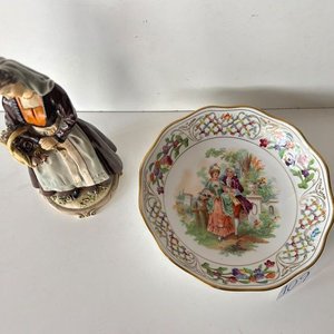 Lote anterior: Figura Campesina Italiana y Fuente de Porcelana Bavaria