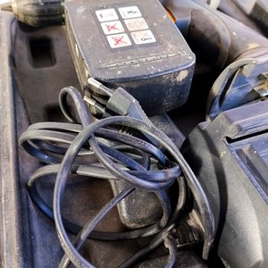 Atornillador a Batería con Cargador y Valija Negra - imagen 5