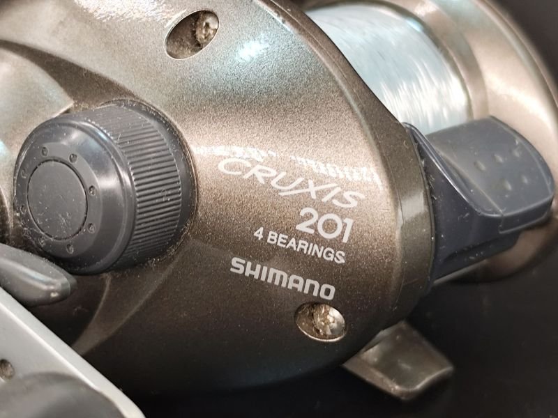 Reel de pesca Shimano Cruxis modelo Cruxis 201 de 4 rulemanes - imagen 2