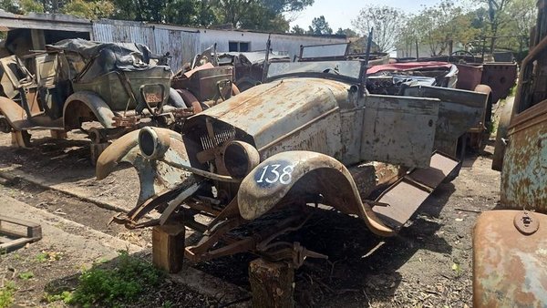 Automóvil Antiguo Rugby Phaeton 26 - imagen 1