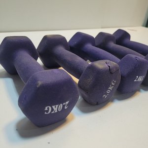 5 Mancuernas Violetas de 2 kg Cada Una - imagen 6