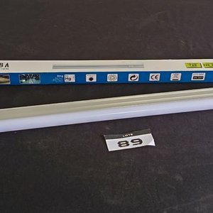 Lote Variado: Árbol de Levas, Llave Térmica, Manguera, Tubo LED y Más - imagen 6