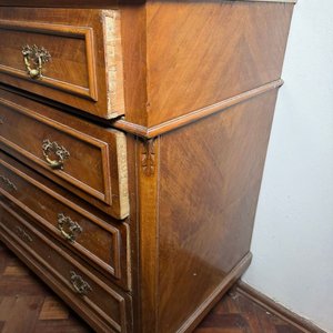 Cajonera Estilo Luis XVI con Tapa de Mármol Biselado - imagen 5