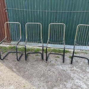 Juego de 4 Sillas Metálicas Estilo Moderno - imagen 3