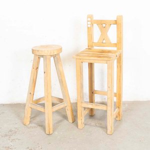Lote anterior: Silla Alta y Taburete Rústico en Pino sin Lustre