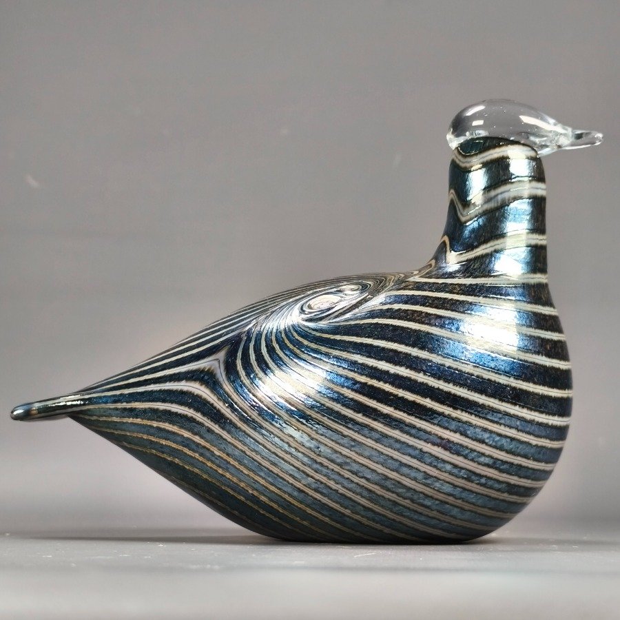 Figura Finlandesa en vidrio soplado con fisonomía de pájaro diseñada por OIVA TOIKKA - imagen 8