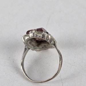 Antiguo Anillo de Plata con Piedra Roja y Marcassitas - imagen 2