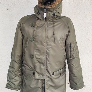 Lote anterior: Parka Militar Mil-Tec N-3B Talle Small para Clima Extremo