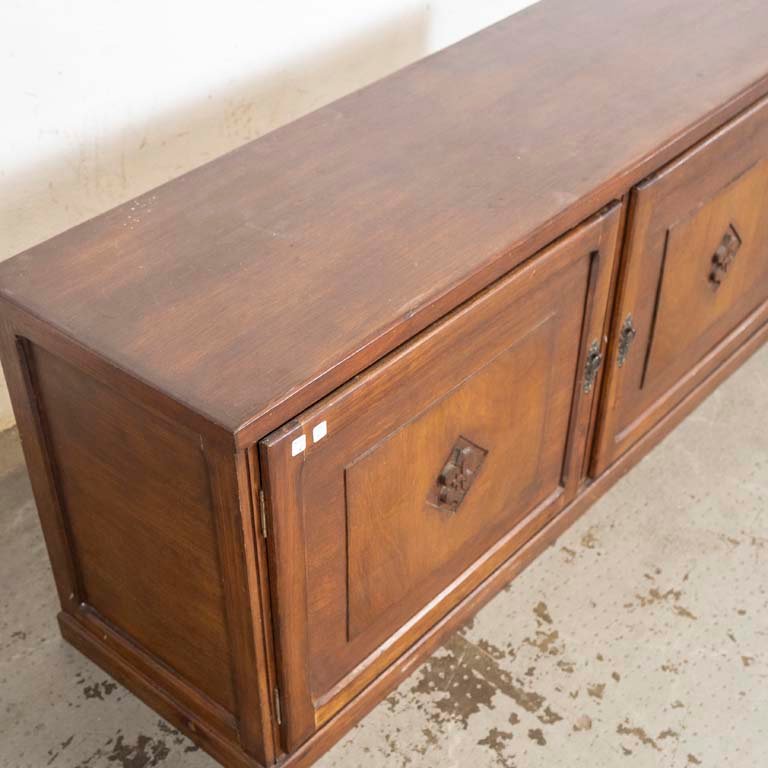 Mueble bajo de dos puertas en buen estado - imagen 2