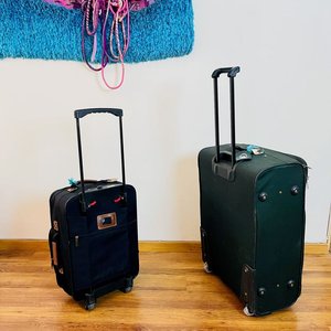 Lote anterior: Set de 2 Valijas Monsac y Easyline Negras