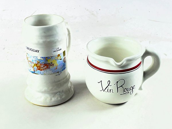 Jarra Cervecera Estilo Vintage y Jarra Blanca "Vin Rouge" - imagen 1