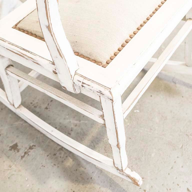 Sillón mecedora patinado de blanco para tapizar - imagen 2