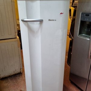 Heladera Electrolux RDE 31 Blanca 56x56x153 cm - imagen 9