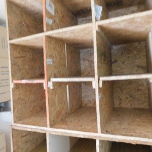 Estanteria de comercio de madera osb - imagen 4
