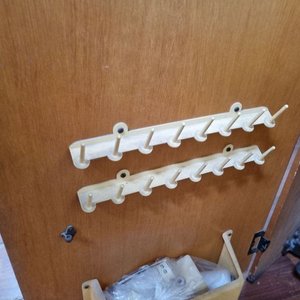 Máquina de Coser Singer Facilita Empotrada en Mueble de Madera con Mesa Rebatible - imagen 15