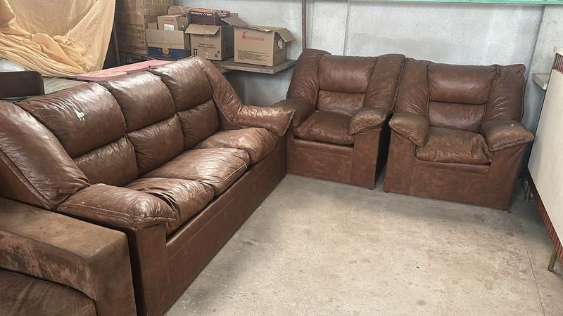 Sofás de cuero marrón en venta - imagen 3