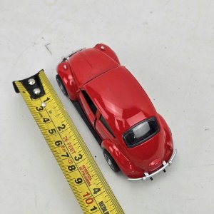Auto a Escala Metálico Volkswagen Escarabajo Rojo - imagen 4
