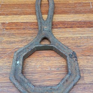 Llave de Tuerca Octogonal Antigua de Hierro Fundido - imagen 5
