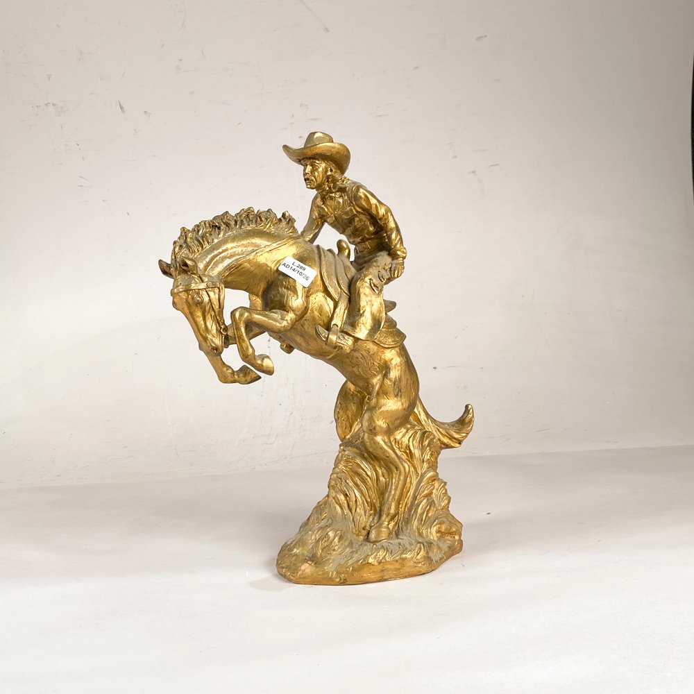 Figura "Jinete" en Pasta Dorada, 33 cm de Altura