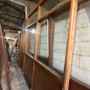 Lote anterior: Mampara Divisoria de Madera y Vidrio