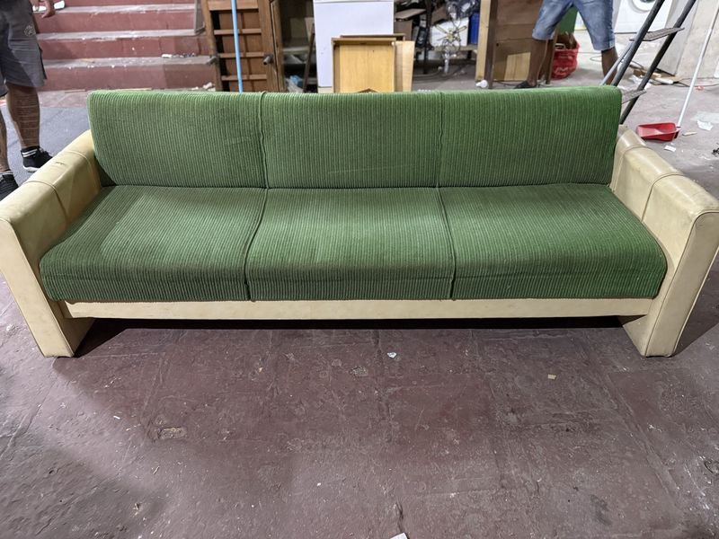 Sofá cama verde de alta calidad - imagen 2