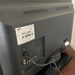 Televisor Samsung 32 Pulgadas HD, Modelo UN32FH4005G - imagen 3