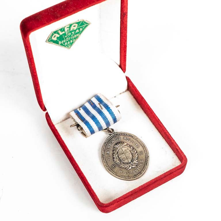 Lote anterior: Medalla de Policía de Montevideo - Premio al Mérito