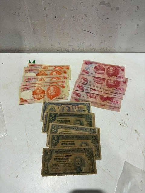 Lote de Billetes Uruguayos Varios