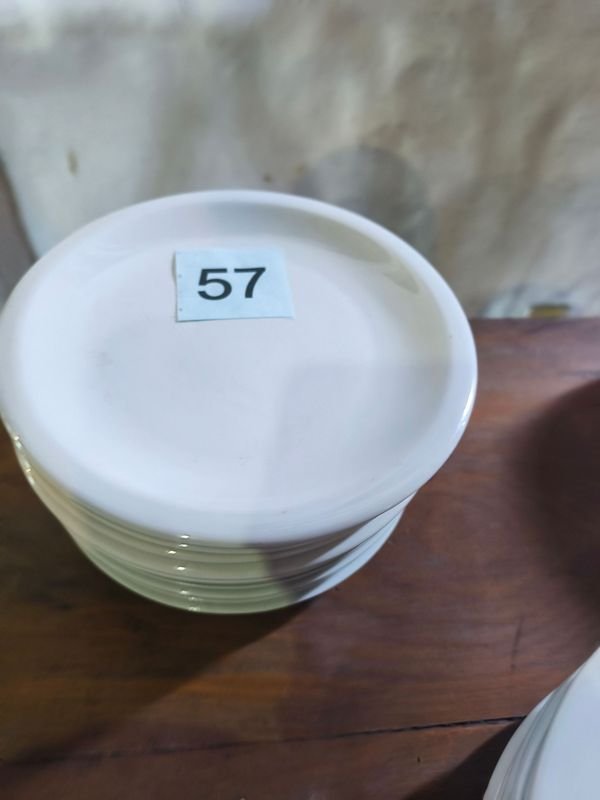 Lote de 12 Platos Chicos Blancos