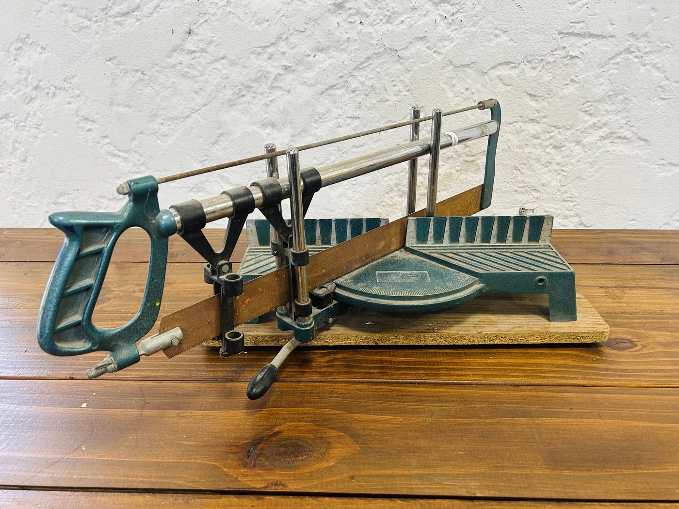 Lote #010 -Sierra Ingletadora manual
