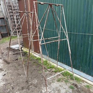 2 Caballetes Metálicos Grandes para Tareas Varias - imagen 3