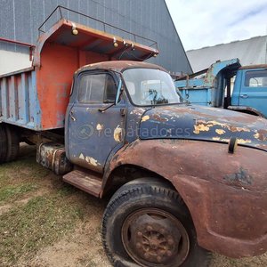 Lote siguiente: Camión Volquete Antiguo Azul y Naranja