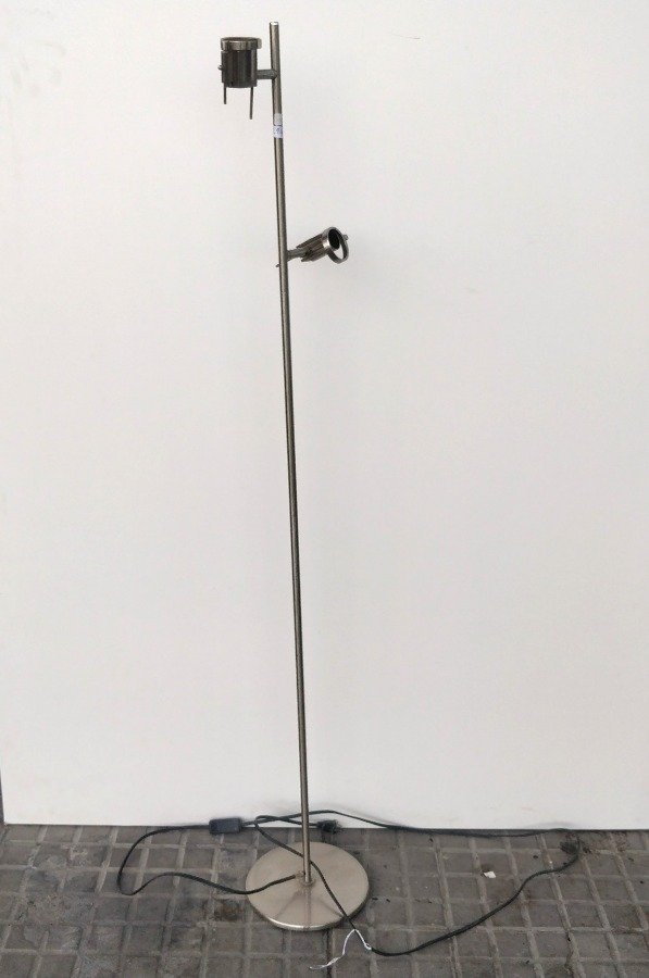 Lámpara de Pie Cromada con Dos Luces - 142cm de Alto - imagen 1