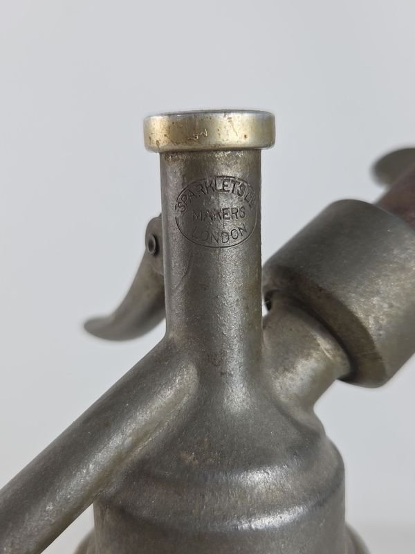 Antiguo Sifón Inglés con Malla Metálica - Venta en Subasta - imagen 7