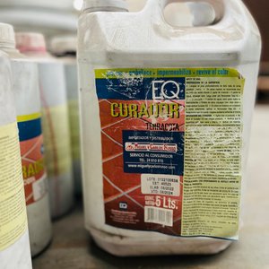 Lote de Cola Vinílica y Curadores: 10kg, 5L y 1L - imagen 2