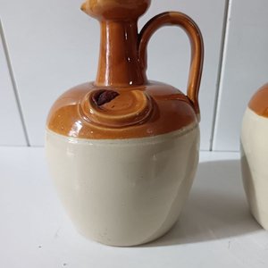 Par de Porrones Antiguos de Cerámica con Tapa de Corcho - imagen 2