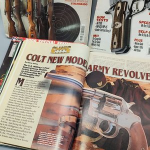 Lote de 4 Revistas Especializadas: Armas, Handguns y Guns & Ammo - imagen 9
