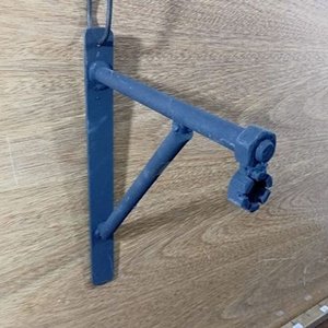 Par de Ménsulas de Herrería Artesanal para Colgar Macetas - imagen 5