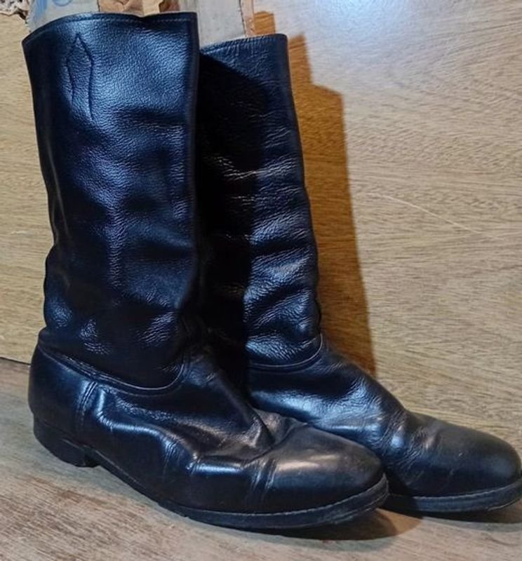 Botas de cuero media caña - Calzado para hombre - imagen 2