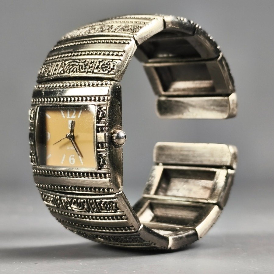 Item 16373 - Image 6