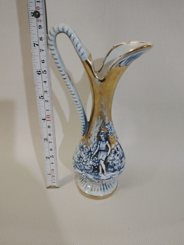 Antigua jarra o florero Italiano Capodimonte, sellado y numerado - imagen 2