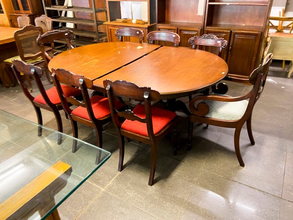 Mesa de Comedor Ovalada Extensible con 6 Sillas Estilo Clásico - imagen 1